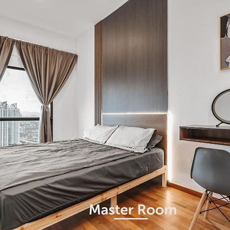 Nowhere 2Br & 2Bath Apartment With Balcony @ Reizz Residences Kuala Lumpur Exterior photo